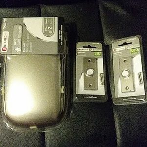 Utilitech Satin Nickel Wired Doorbell that is New